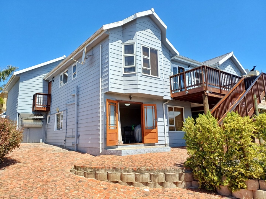 4 Bedroom Property for Sale in Reebok Western Cape